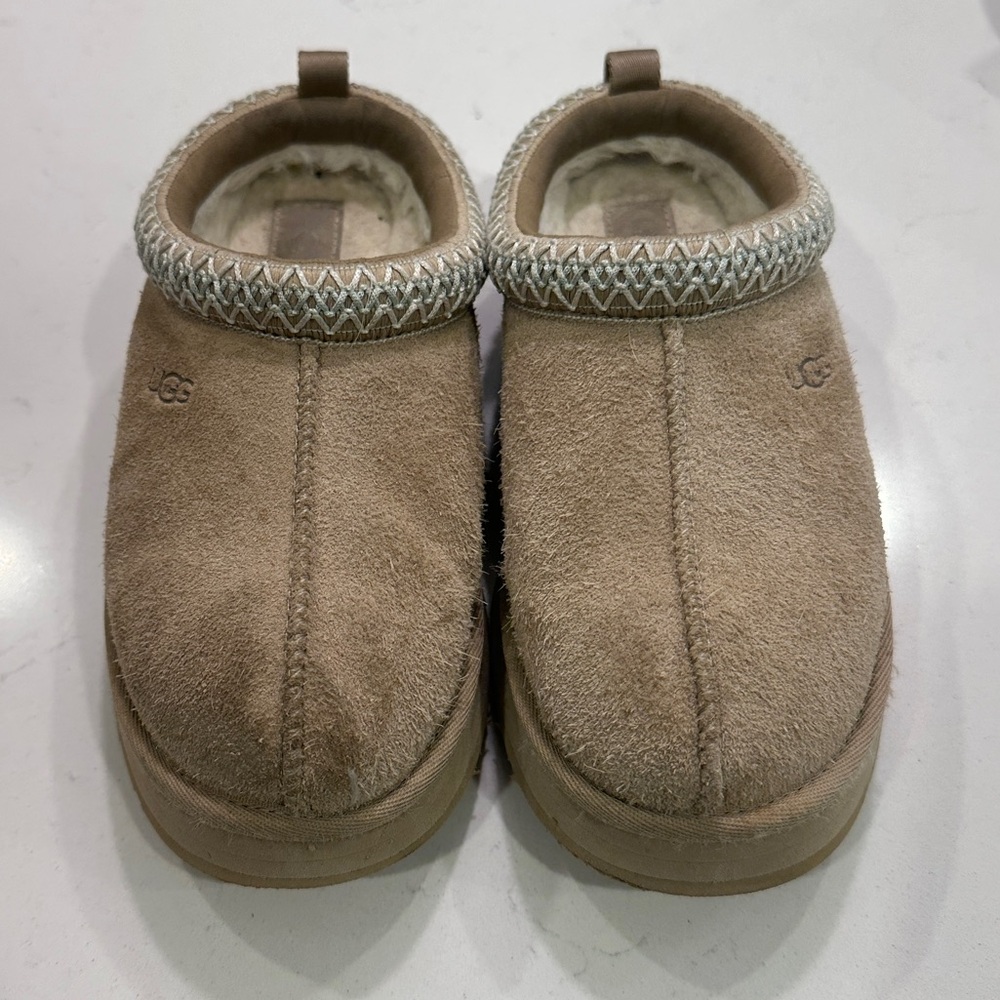 UGG Tasman child size 2